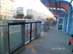 乌鲁木齐BRT站台门